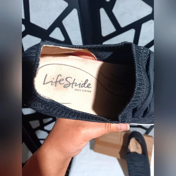 Life Stride Soft System - Women's Esme 2 Slip-on Sneakers - Black Marled - 8.5M - Picture 9 of 9